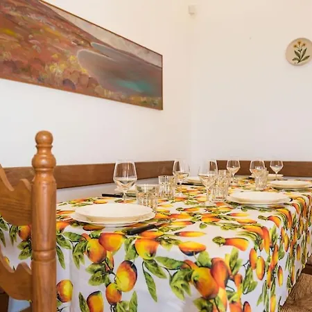 Casa A 100 Metri Dalla 度假居